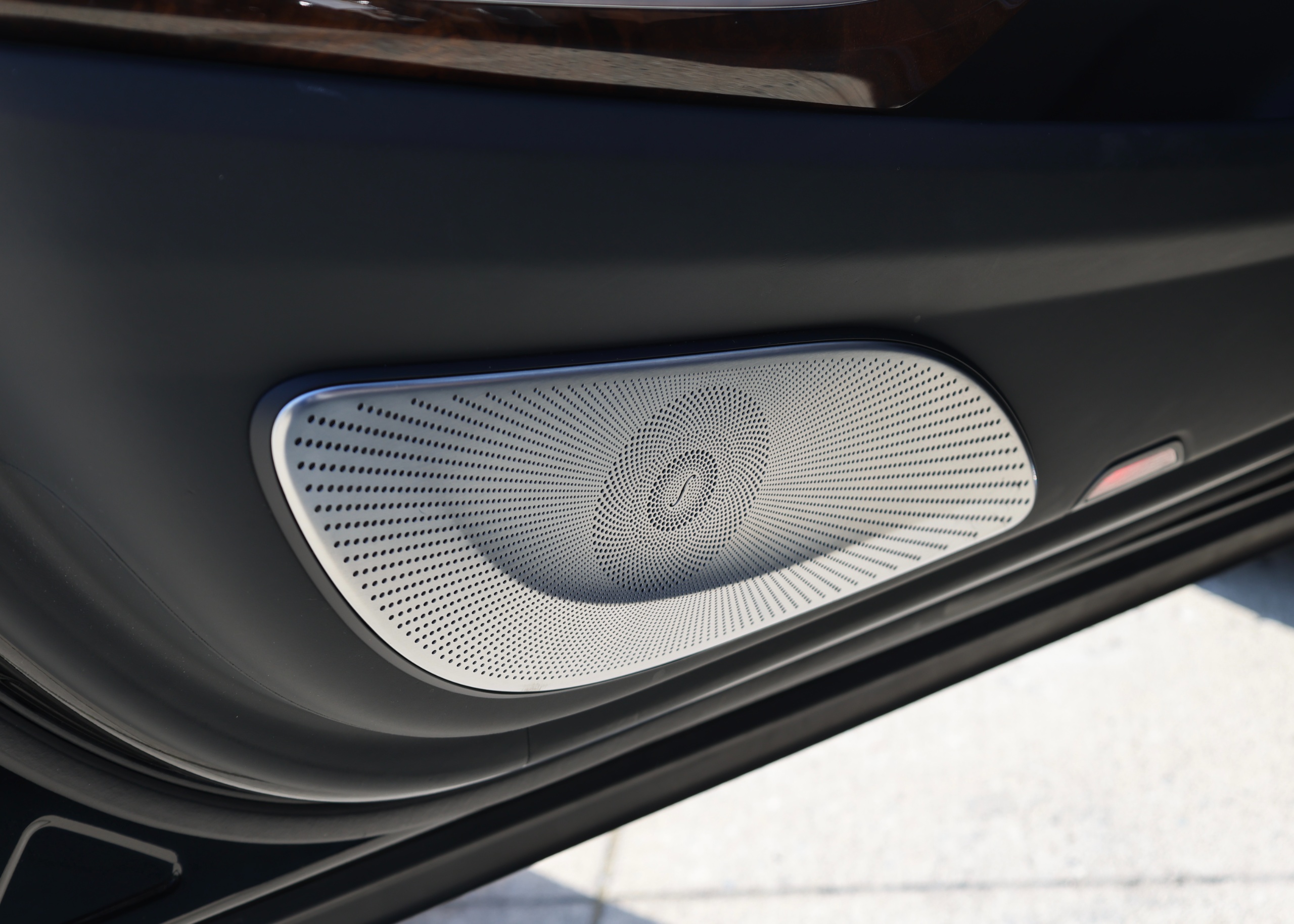 2015 Mercedes-Benz S63 - Image 12