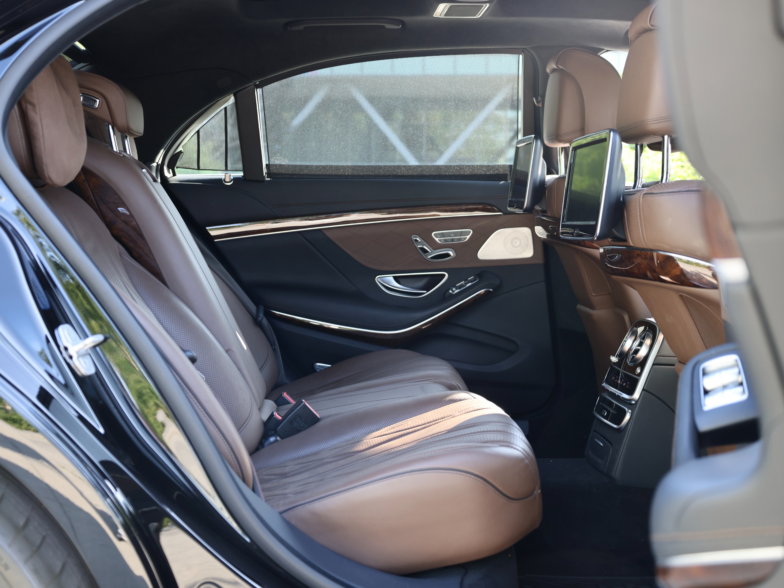 2015 Mercedes-Benz S63 - Image 18