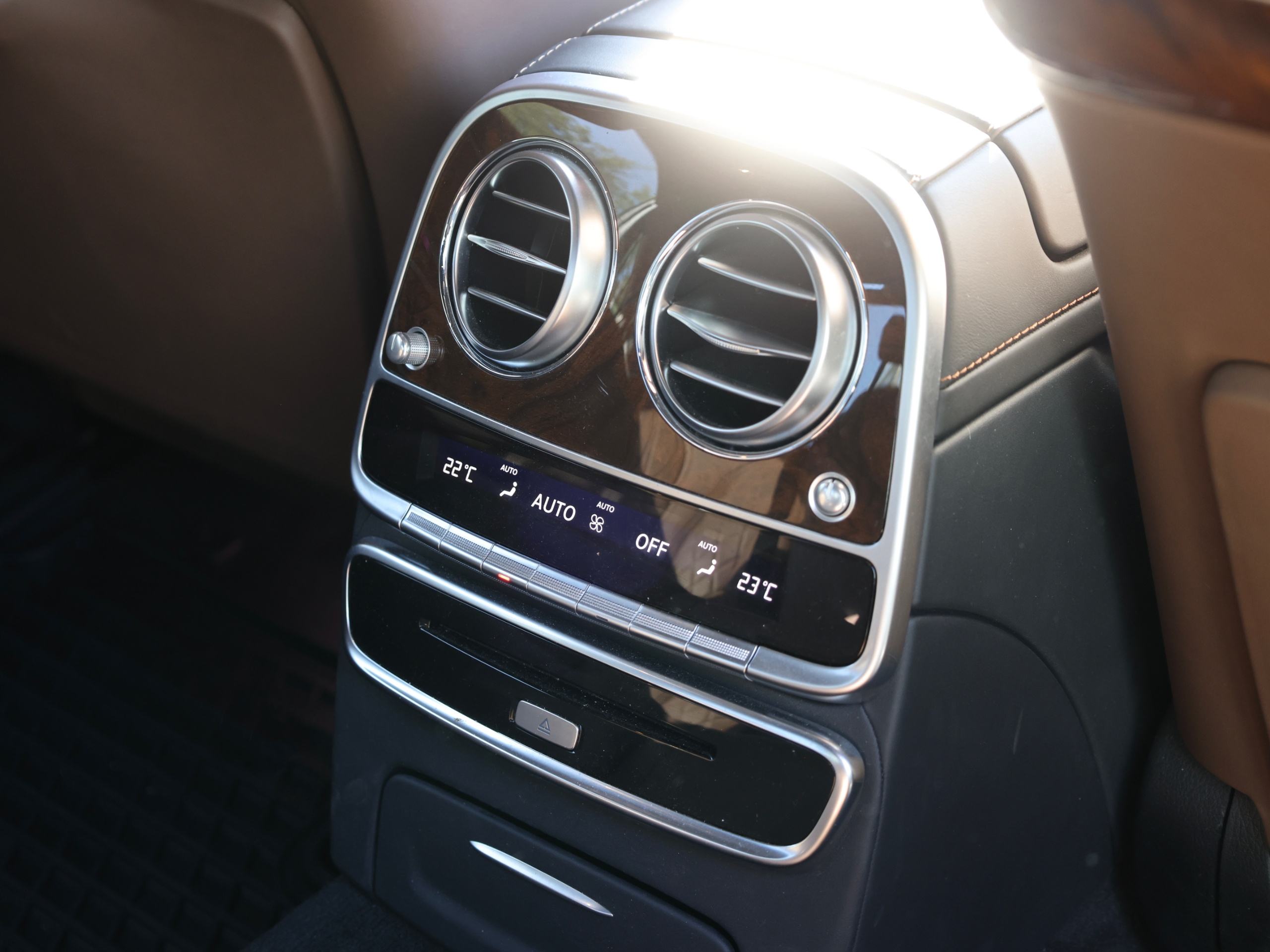 2015 Mercedes-Benz S63 - Image 20