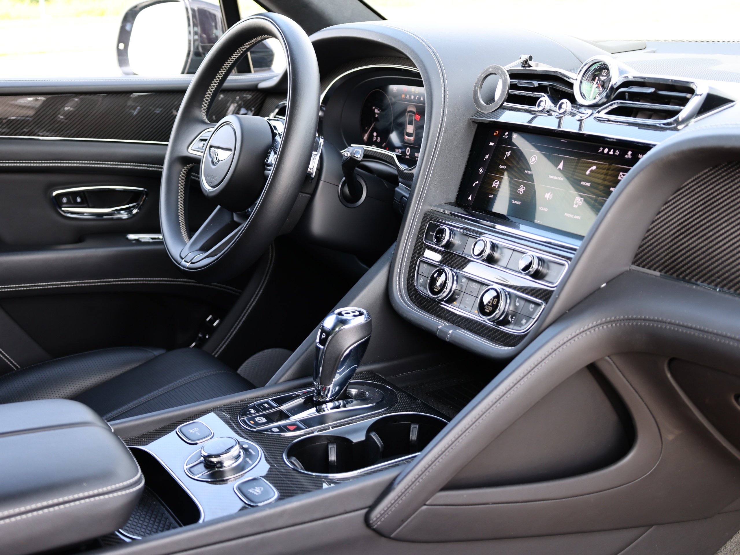 2021 Bentley Bentayga - Image 9