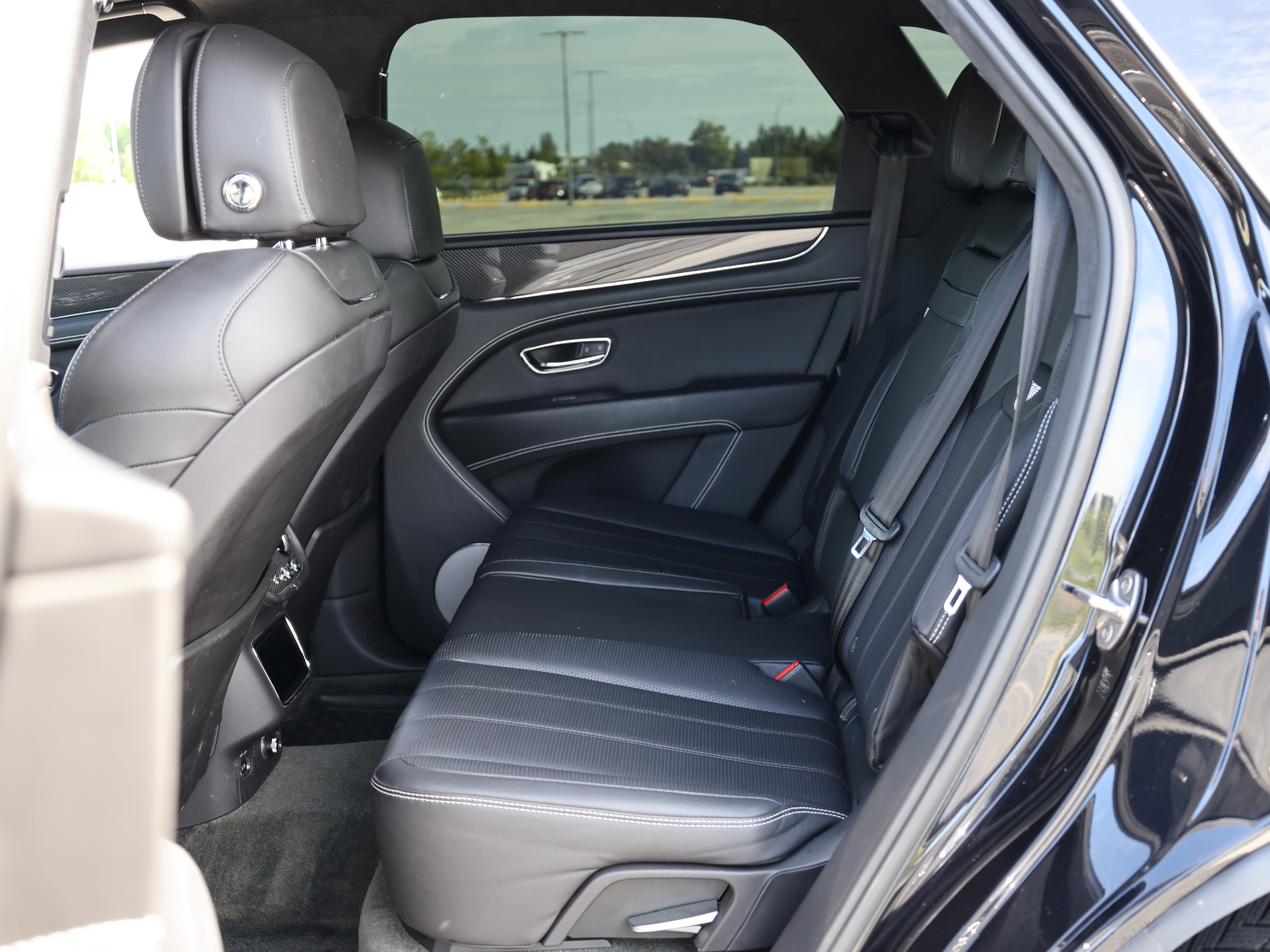 2021 Bentley Bentayga - Image 19