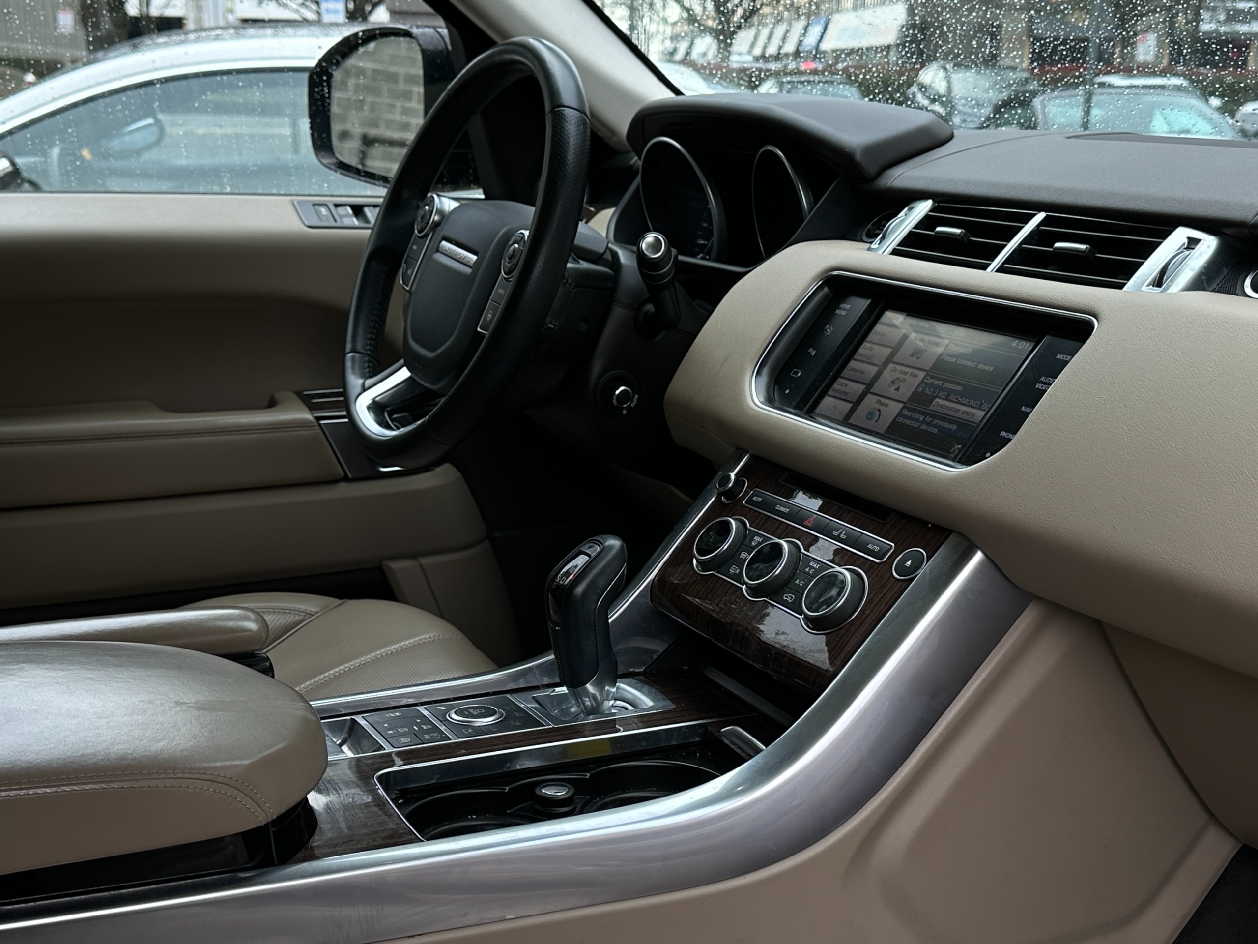 2014 Land Rover Range Rover - Image 8