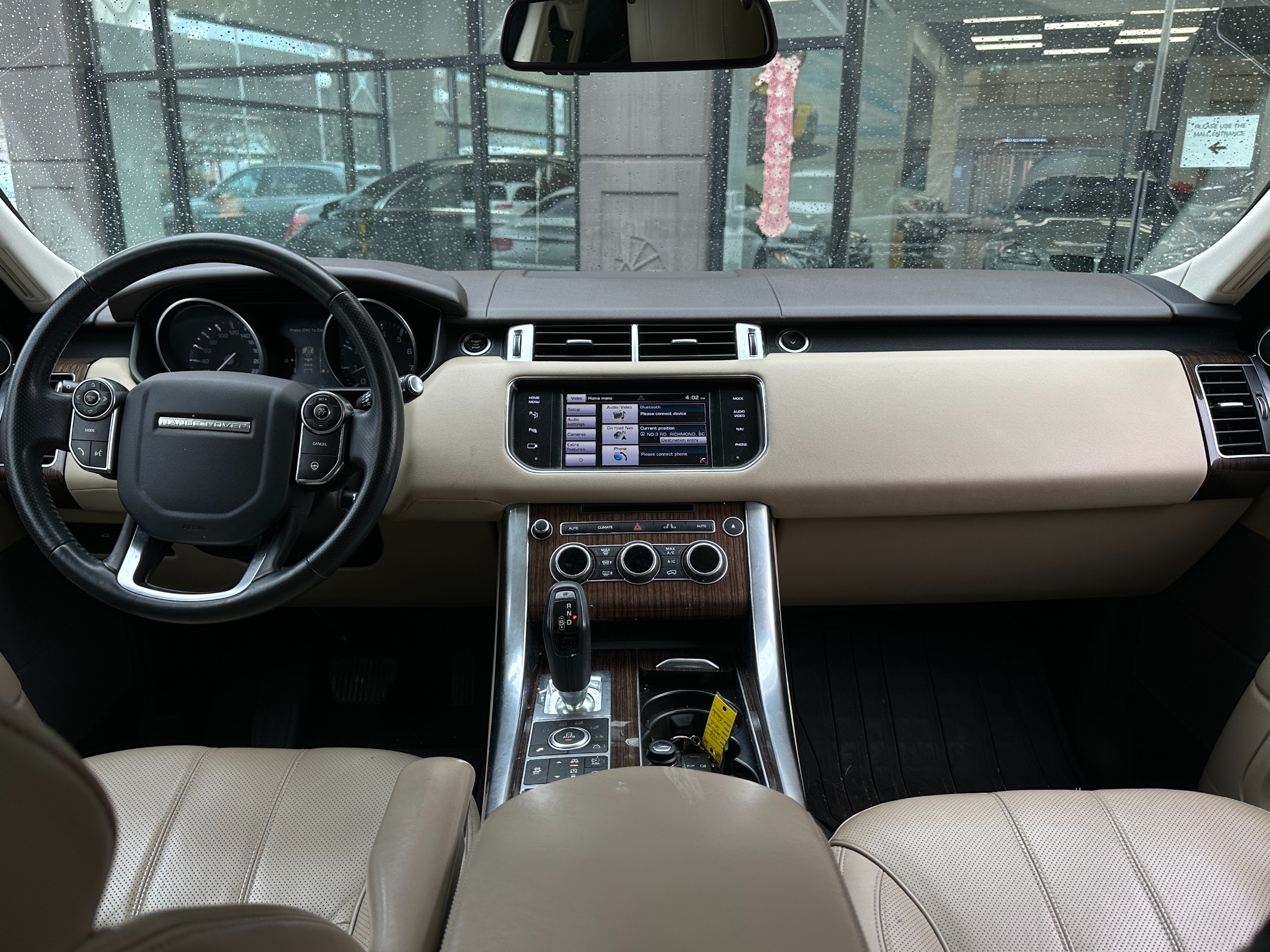 2014 Land Rover Range Rover - Image 11