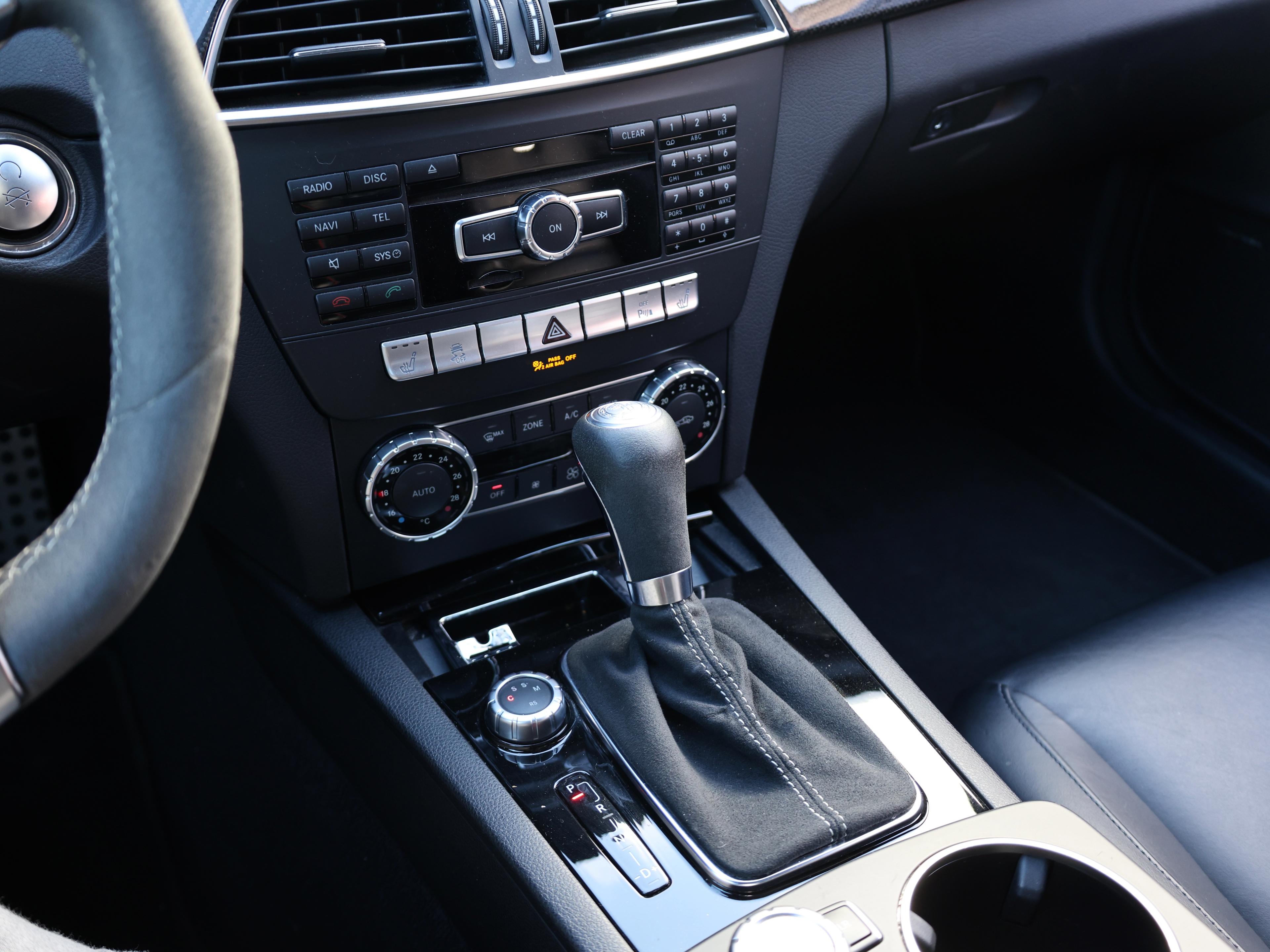 2015 Mercedes-Benz C63 AMG 507 edition 6.2 v8 - Image 13